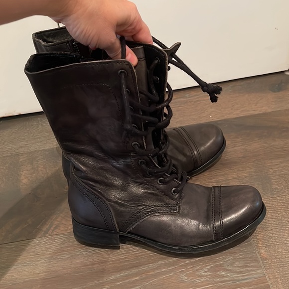 All Saints military combat boots 37 leather. “Black” but more of a dark gray - Picture 2 of 5